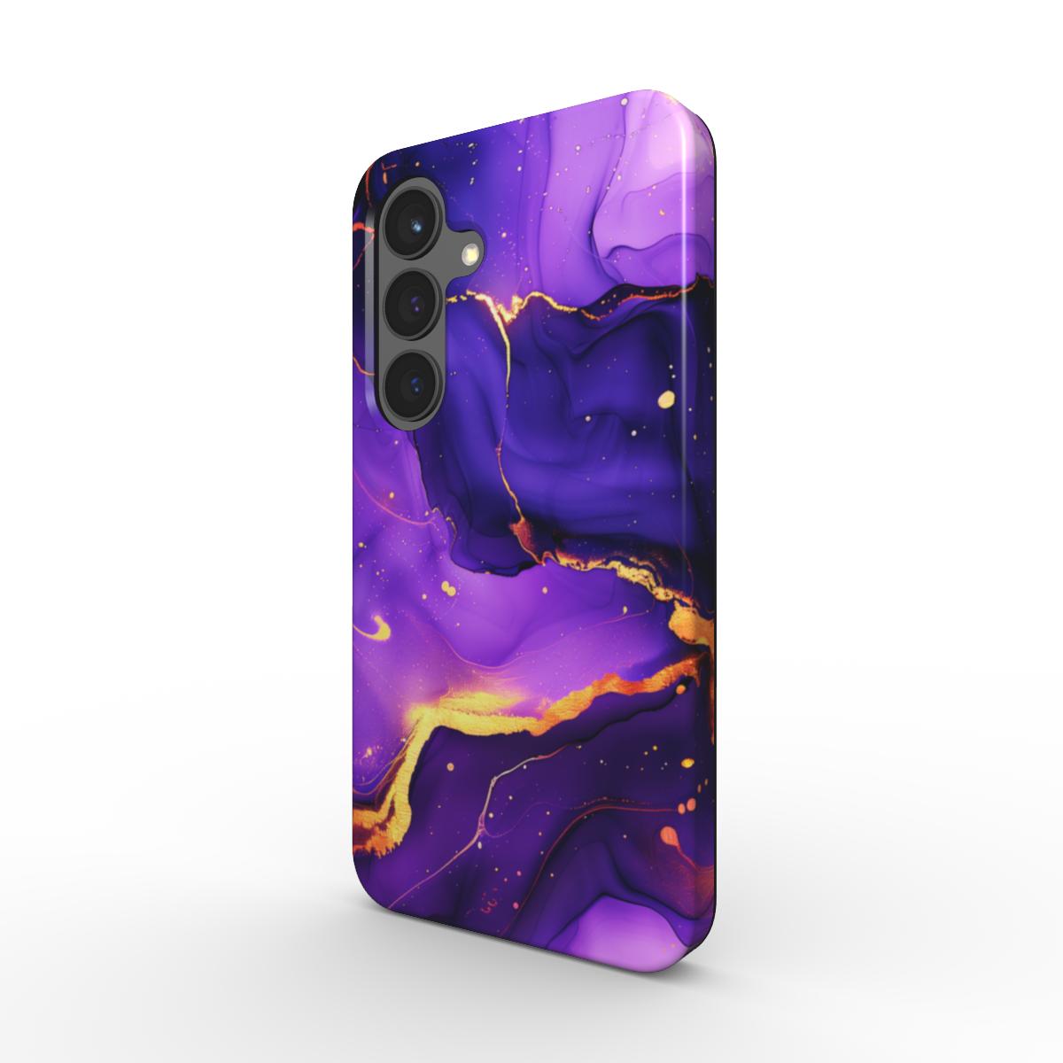 Stoßfeste Handyhülle im lila Marmor-Design mit goldenen Akzenten, Dual-Layer PC+TPU Aufbau, seitliche Perspektive
