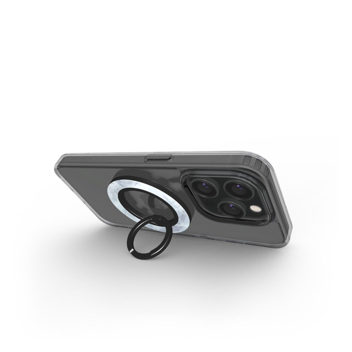 Seitenansicht eines iPhones, bei dem der magnetische Ringhalter ausgeklappt ist und als Ständer dient.