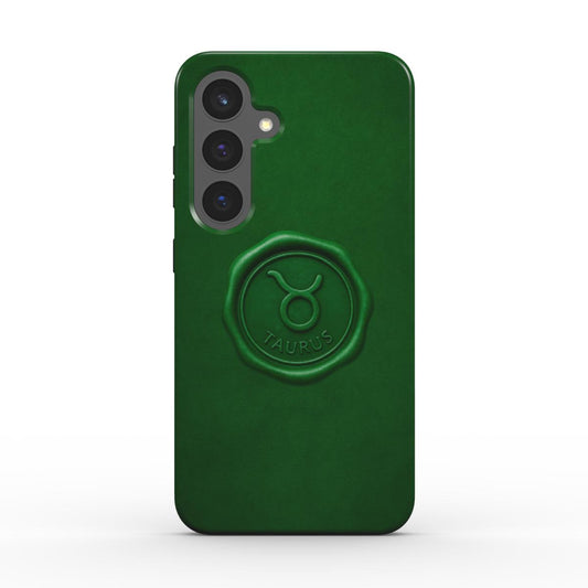 Rueckansicht der gruenden Tough Handyhuelle mit erhabenem Taurus Wachssiegel.