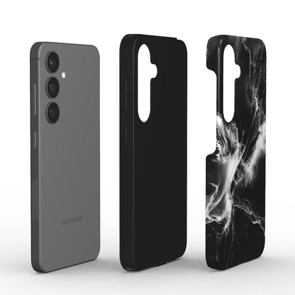 Aufbau der Dual-Layer Handyhülle mit schwarzer TPU-Innenschicht und Marmor-Print Außenschale