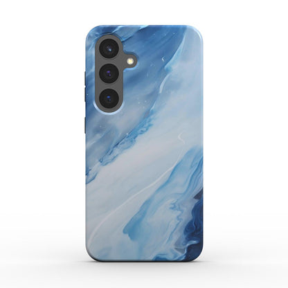 Blau-weiße Marmor-Handyhülle – Rückseite mit elegantem Farbverlauf und Kameraschutz