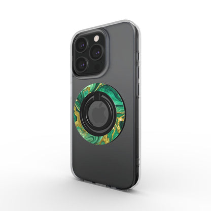 Magnetischer Ringhalter Liquid Flow Emerald auf MagSafe-Hülle, leicht geneigte Perspektive