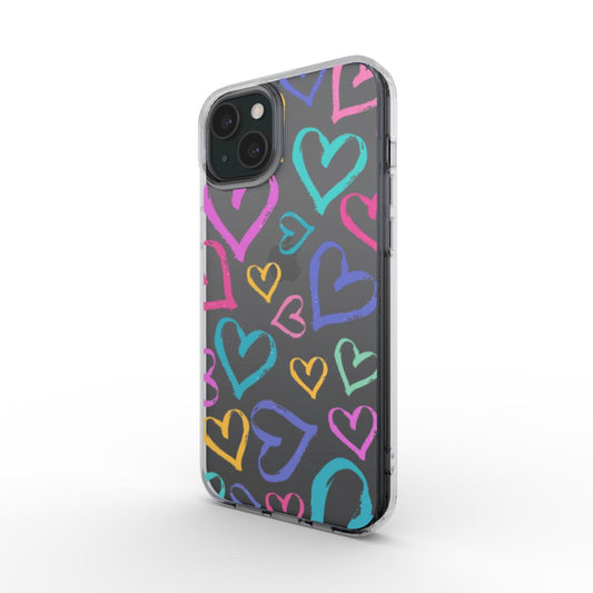 Transparente Handyhülle mit buntem Herz-Design in schräger Rückansicht.