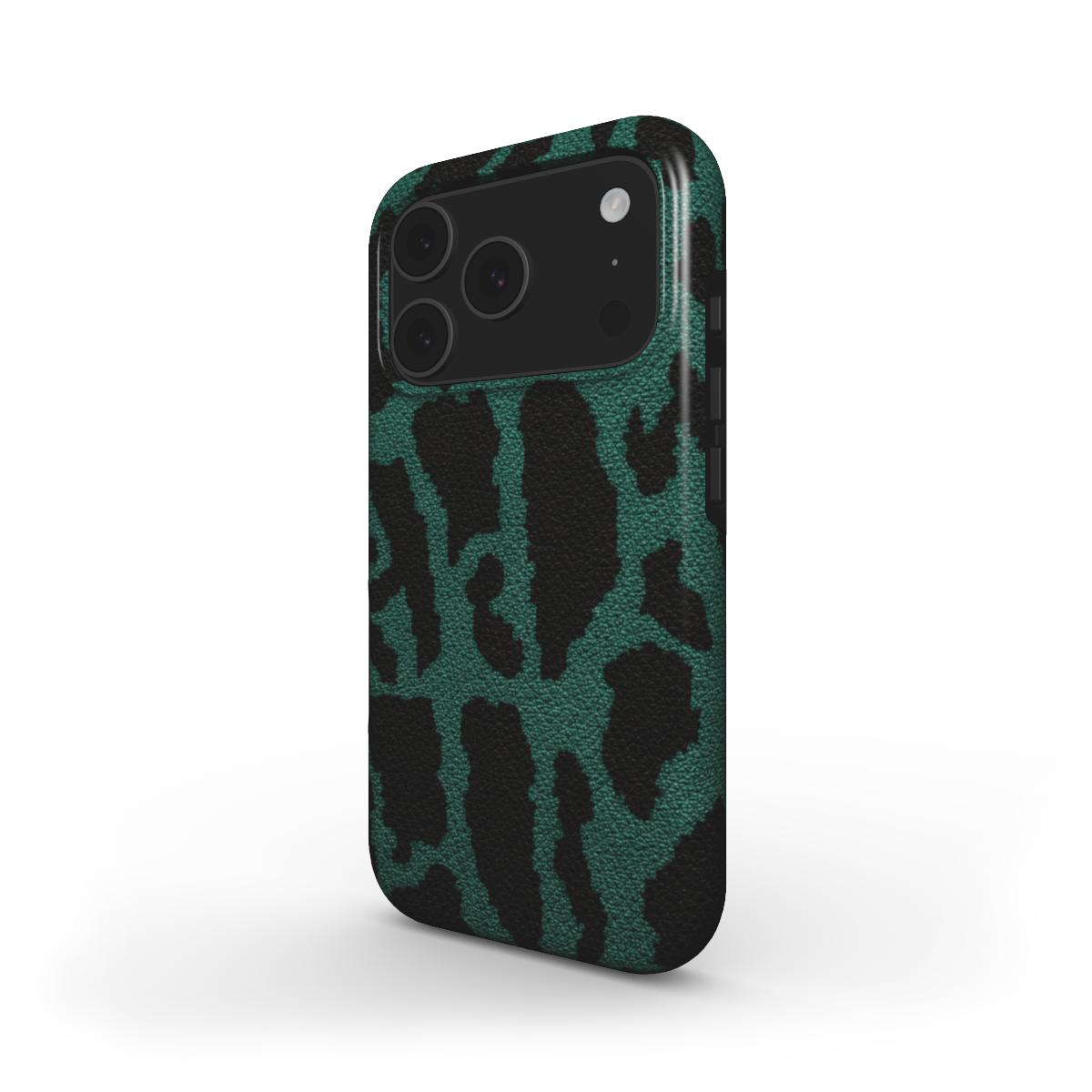 MagSafe Smartphone Schutzhülle mit Leopardenmuster in Grün - schräge Ansicht