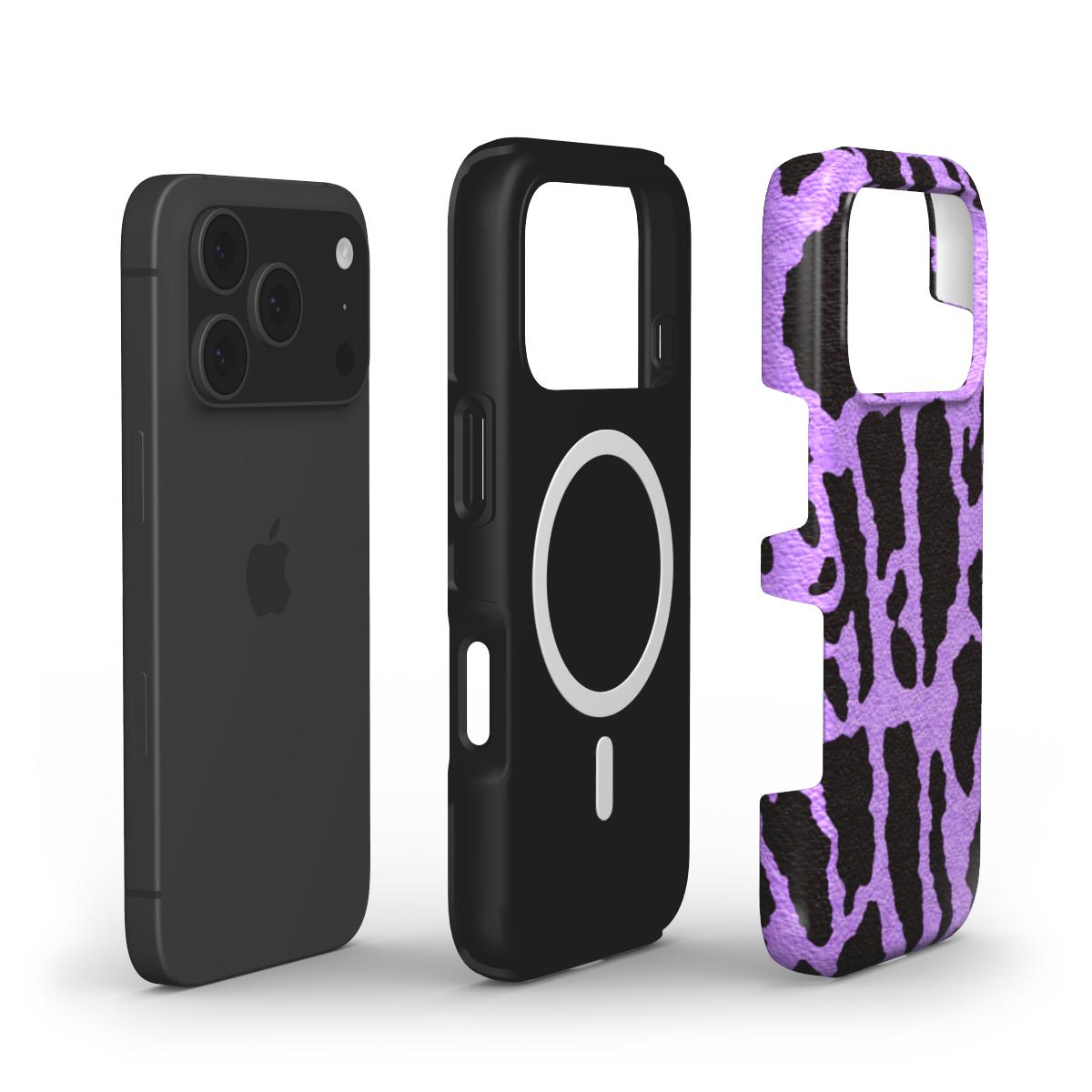 Zweischichtiger Dual-Layer Aufbau der Handyhülle im Leopardenmuster Violett mit integriertem MagSafe Ring