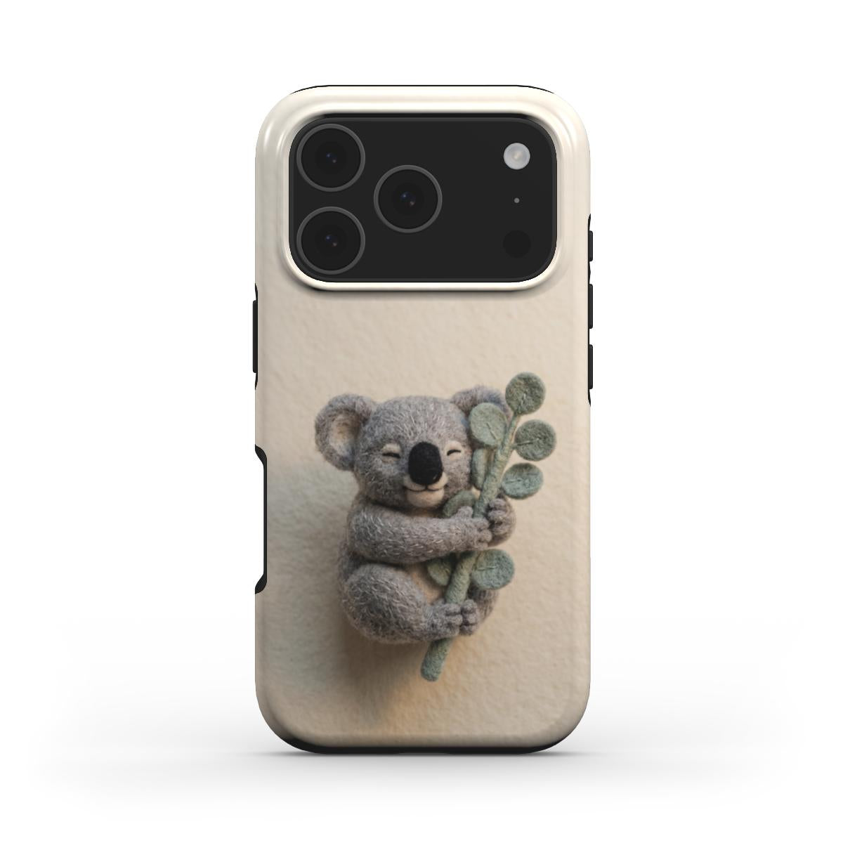 Detailansicht der Schutzhülle mit einem grauen Koala-Bären im täuschend echten Stick-Look auf hellem Hintergrund