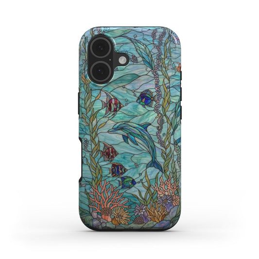 Stoßfeste Handyhülle Delfine im Ozean – Lumina Mosaik Edition – Frontansicht auf iPhone – Glasmosaik Design