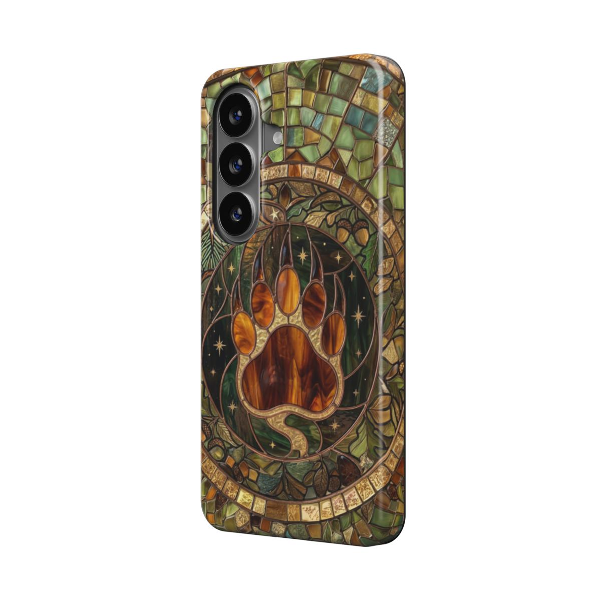 Magnetische Handyhülle Bärenpfote Wald – Lumina Mosaik Edition – Schrägansicht auf Samsung Galaxy – Magnetring kompatibel
