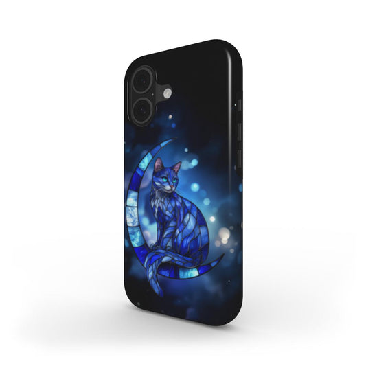 Stoßfeste Handyhülle „Mondkatze“ – Schrägansicht mit Glas-Mosaik-Katze auf Mondsichel