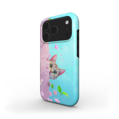 MagSafe Handyhülle „Kirschblüten Kätzchen“ – Schrägansicht mit Kätzchen und Kirschblüten-Design