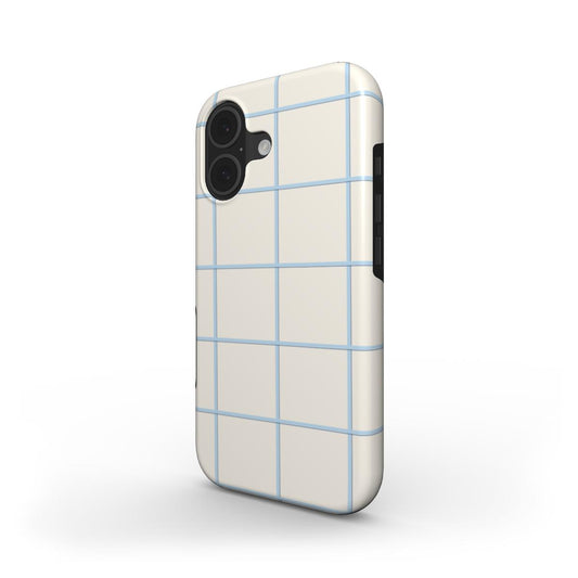 Stossfeste Handyhülle „Gletscherblau Fensterkaro“ – Schrägansicht mit Kameraschutz