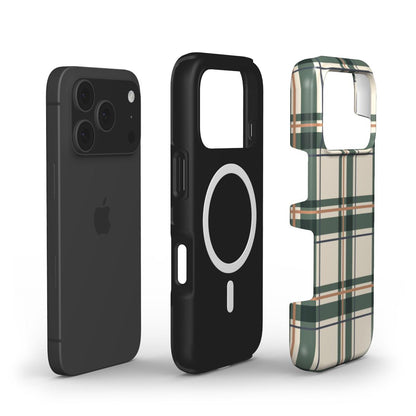 MagSafe Handyhülle „Kiefergrün-Kupfer Tartan“ – Innenansicht mit Magnetring