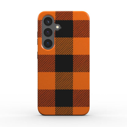 Rückansicht der Tough Case Handyhülle im Orange-Black Buffalo-Plaid; mittiges schwarzes Karofeld, erhöhte Kanten.