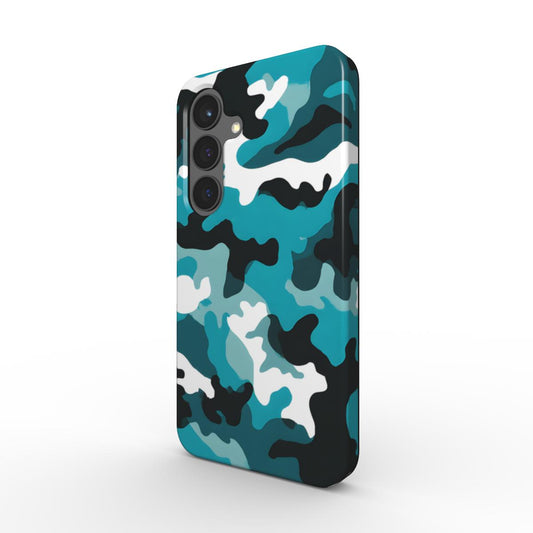 Aqua-Blue Camo Tough Handyhuelle in 3/4-Ansicht mit erhoehtem Kamerarand und mattem Dual-Layer-Finish.