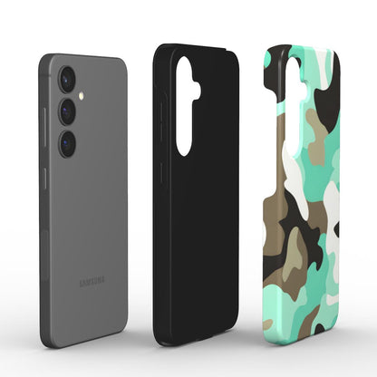 Explosionsansicht: Smartphone, schwarzer TPU-Liner und bedruckte PC-Hartschale der Mint-Teal Camo Huelle.